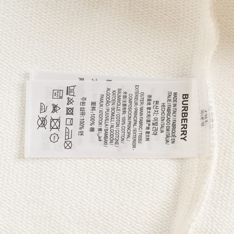 BurberryBurberry Thick Gum Letter Print Hooded SweatshirtThe use of 100% fixed weave 400g low elastic dust-free fine cotton fabric, each one is individually cut by hand, comfortable and handy, can be said to be how to we