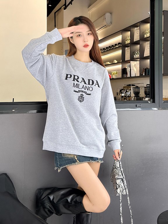 #PradaPrada 23Fw Embroidered Logo Crew Sweatshirt Top