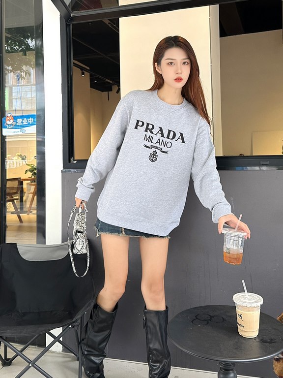 #PradaPrada 23Fw Embroidered Logo Crew Sweatshirt Top