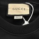 GucciGucci 23Fw three-dimensional embroidery letters round neck sweaterThe use of three-dimensional embroidery process, different from ordinary embroidery, fixed weave cotton sweater fabric, comfortable and breathable no