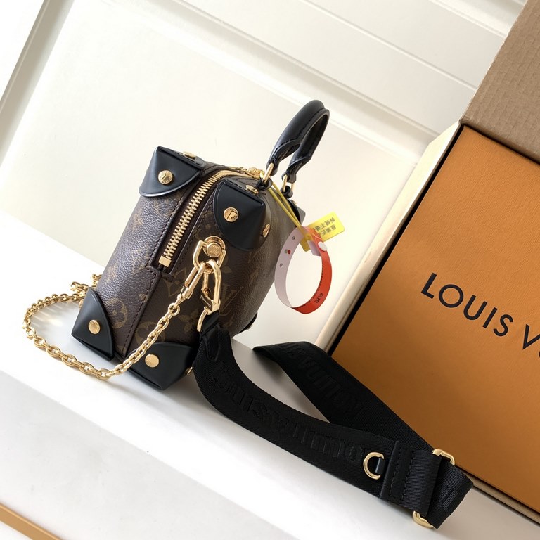 Top of the lineM45571PETITE MALLE SOUPLE HANDBAGThe Petite Malle Souple handbag is crafted from Monogram canvas and incorporates studded leather trims and a leather name tag that speaks to Louis Vuitton's heritage of lug