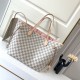 Top grade N41605 white check with powder The leather is genuine French grade A quality, handmade The details of the oiled edges are very delicate Size32x29x17