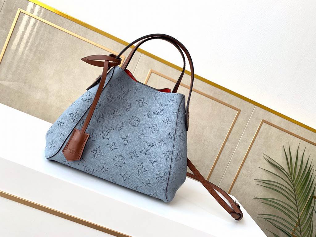 SpecialtyExtra Fine  M54350 Haze Blue] HINA small handbag with double design Spring buckle in the middle of the bag Foldable and stretchable Switch between a tote bag and a modern bucket bag, cut from calfskin leather wi