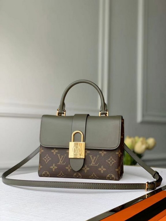 Top PremiumLOCKY BB HANDBAG M44797 GREEN In Monogram canvas and cowhide leather, this small but stylish Locky BB handbag with its eye-catching large gold padlock closure is both sophisticated and stylish. It can be carri