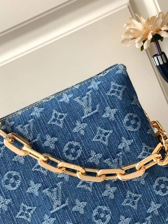 Top M24564 Blue The leather is genuine French grade A quality, handmade and oiled with exquisite details Size26x20x12