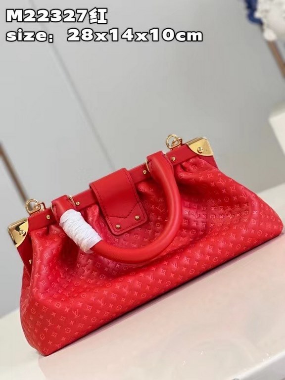 Exclusive M22327 Red 】The Monogram Clutch from the Nanogram Special Collection is made of soft cowhide leather and features a whimsically proportioned Monogram embossed pattern with a slight two-tone effect. A twisted ha