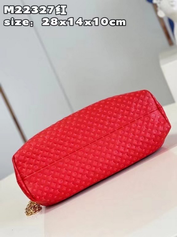 Exclusive M22327 Red 】The Monogram Clutch from the Nanogram Special Collection is made of soft cowhide leather and features a whimsically proportioned Monogram embossed pattern with a slight two-tone effect. A twisted ha