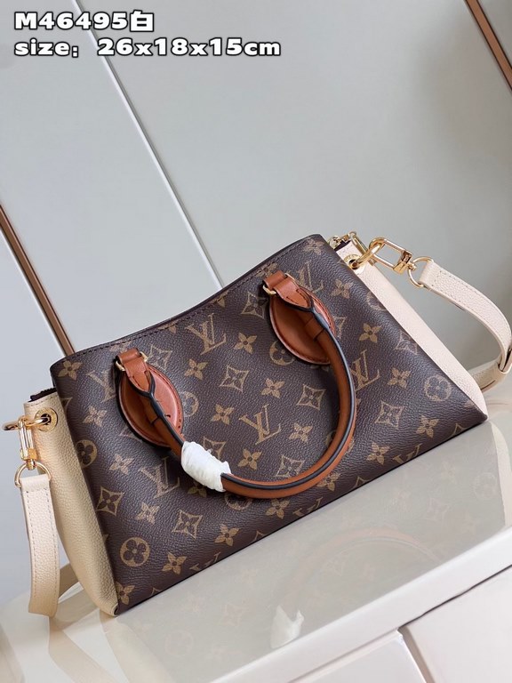 Exclusive M46495 White 】The Opéra BB handbag is a patchwork of Monogram canvas, grained leather and smooth leather, all in Louis Vuitton's signature style. Subtle rivets embellish the rolled leather handles, while the le