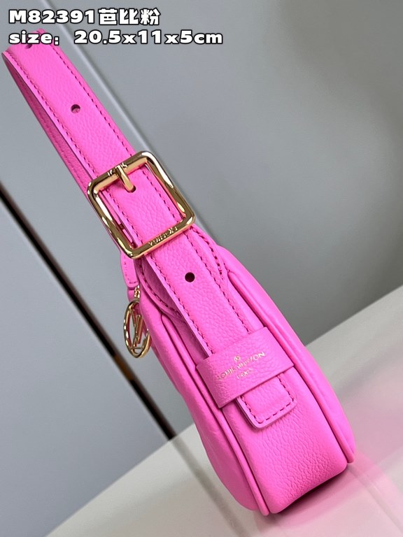 Exclusive M82391 Barbie Pink 】M82487 Mini Moon is crafted from supple Monogram Empreinte embossed leather, with eye-catching details such as the LV Circle logo on the zipper closure reflecting its jewel-like brilliance. 