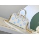 Haiyuan foreign single sole real home shooting] M46875 light curry silk screen M46883 light blue silk screen SPEEDY BANDOULIèRE 20Handbag This Speedy Bandoulière 20 handbag is a smart, stylish, full leather embossed silk