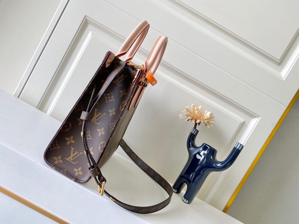 The top-of-the-line M45847 Sac Plat BB handbag combines Monogram canvas and leather trimmings to recreate the classic appeal of the 1968 design, with a fabric lining, appliqués and zippered pockets, a detachable Monogram