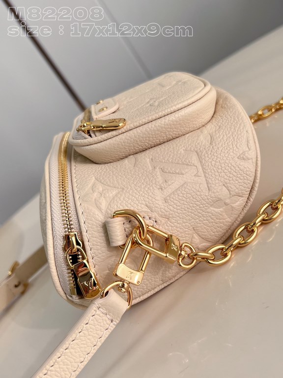 Exclusive M82208 Embossed Cream 】 This Mini Bumbag is crafted from Monogram Empreinte leather, Louis Vuitton's soft take on the trendy fanny pack design, featuring a zippered main compartment and zippered pockets with em