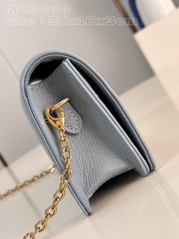 Exclusive M83233 Light Blue 】Crafted from soft grained Monogram Empreinte leather, this Wallet On Chain Lily is a compact flap pouch with a sharp rectangular silhouette and understated vintage styling that keeps essentia