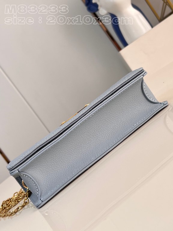 Exclusive M83233 Light Blue 】Crafted from soft grained Monogram Empreinte leather, this Wallet On Chain Lily is a compact flap pouch with a sharp rectangular silhouette and understated vintage styling that keeps essentia