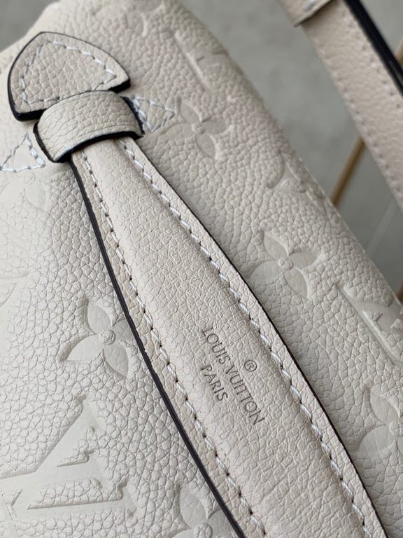 Top qualityM44812 white leather is Italy A grade leather is in the quality, hardware, fabrics, handmade, oil edge, A-grade production, the picture is consistent with the product, size 23x16x10CM