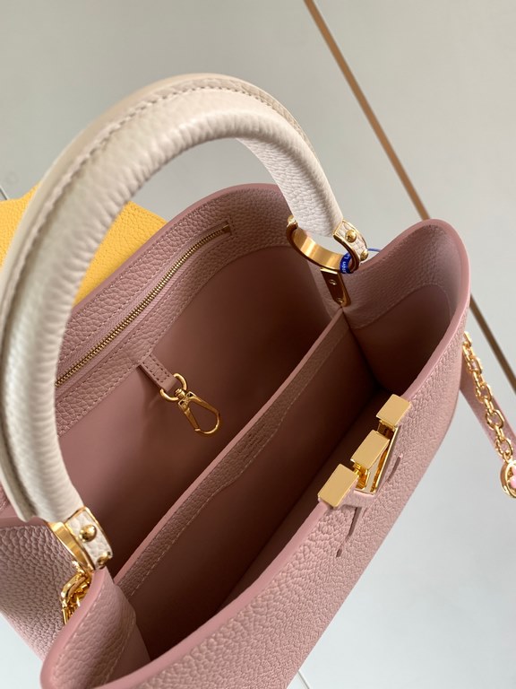 special grade[Extra Fine Original Leather   M20708 Grapefruit Pink Floral Triple]The Capucines medium handbag basks in the baptism of the new season the metallic Monogram florals are hand-polished and enameled to reveal 