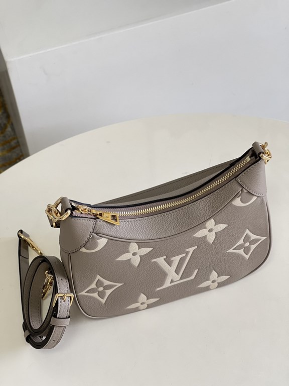 SpecialtyExclusive M46091 Khaki] M46002 This Bagatelle handbag is shaped in Monogram Empreinte soft-grain leather, with a large embossed pattern accentuated by color contrasts. The all-leather embossed pea bag explores o