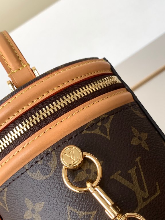 Top of the line [Exclusive M82952 】The Nano Cannes bag is cut from Monogram canvas in a cylindrical shape that mirrors the design of the cosmetic bag. Leather trims and the Louis Vuitton logo embossed on the label enrich