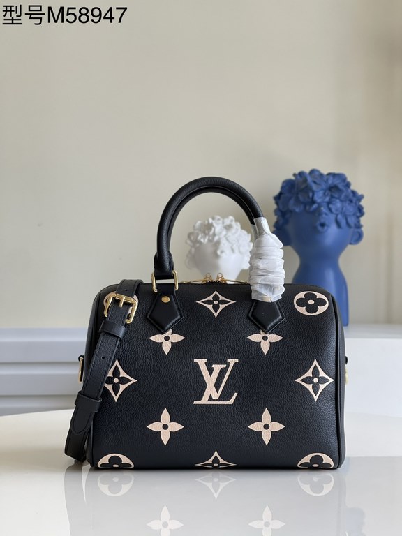 Exclusive to M58947] The Speedy Bandoulière 25 bag from the Fall 2021 Wild at Heart capsule collection features oversized LV letters embossed in Monogram Empreinte leather and a detachable shoulder strap for a crossbody 