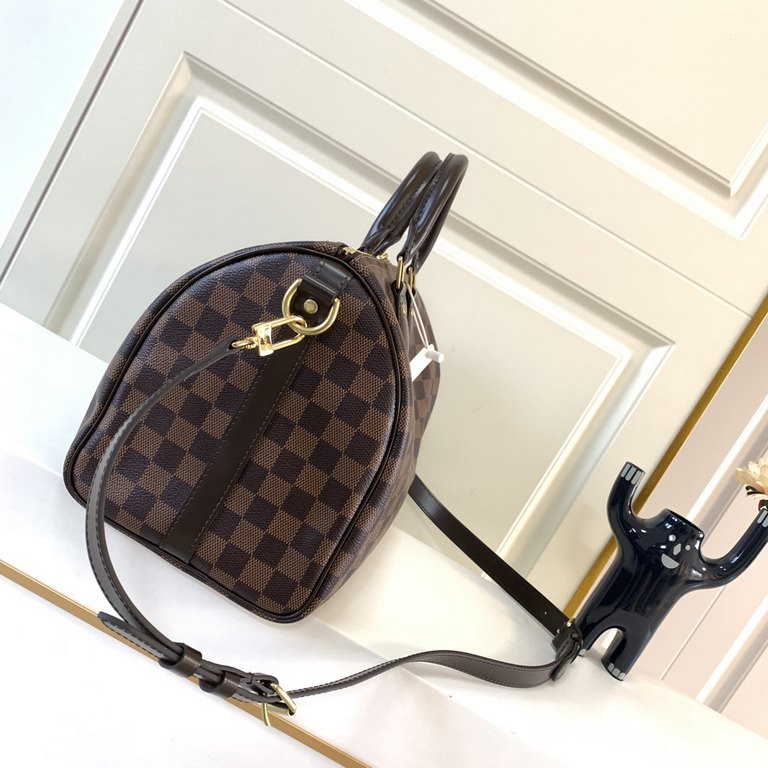 Premium Premium N41367 Every feature of this Speedy bag is a classic the leather handles, the Damier Ebène canvas. No wonder it has become one of the world's most sought-after bags. Originally designed for travelers in 1