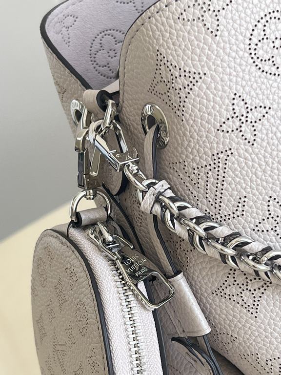 ExtraordinaryM58791 Pearlescent Gray] M57068 M57201 This Bella bucket bag is crafted from cutout cowhide leather with a metallic sheen that accentuates the perforated Monogram pattern. The sleek silhouette and round-neck