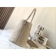 Special grade[ M21850 Elephant Gray].The Blossom large handbag is made from perforated cowhide leather in a laid-back style that's practical and functional. The interior compartment features a removable zippered pocket t