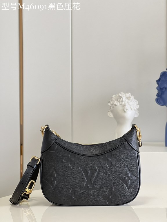 PremiumM46091 Black Embossed] M46002 This Bagatelle handbag is shaped in Monogram Empreinte soft grain leather, with a large embossed pattern in contrasting colors. The full leather embossed pea bag explores trendy carry