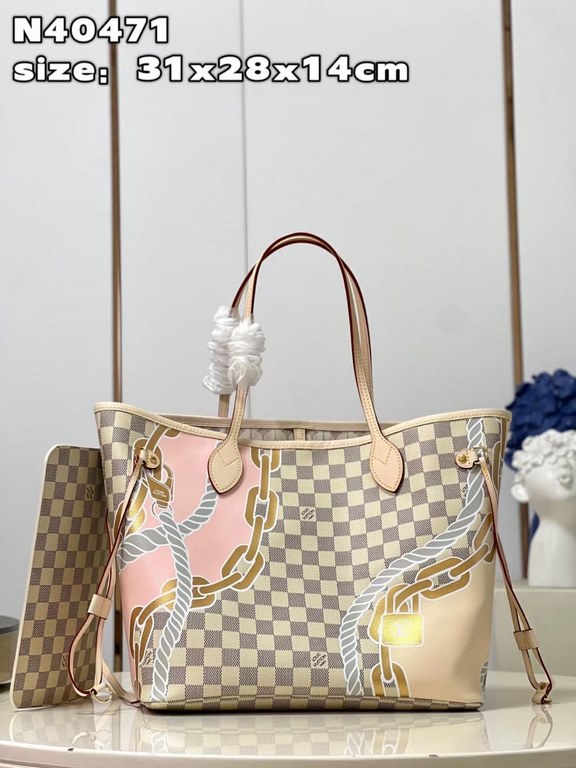 N40471 】This Neverfull medium bag is made from Damier Azur coated canvas and features a nautical print with rope and chain motifs, giving a new twist to the classic checkerboard pattern. Tighten or loosen the side straps