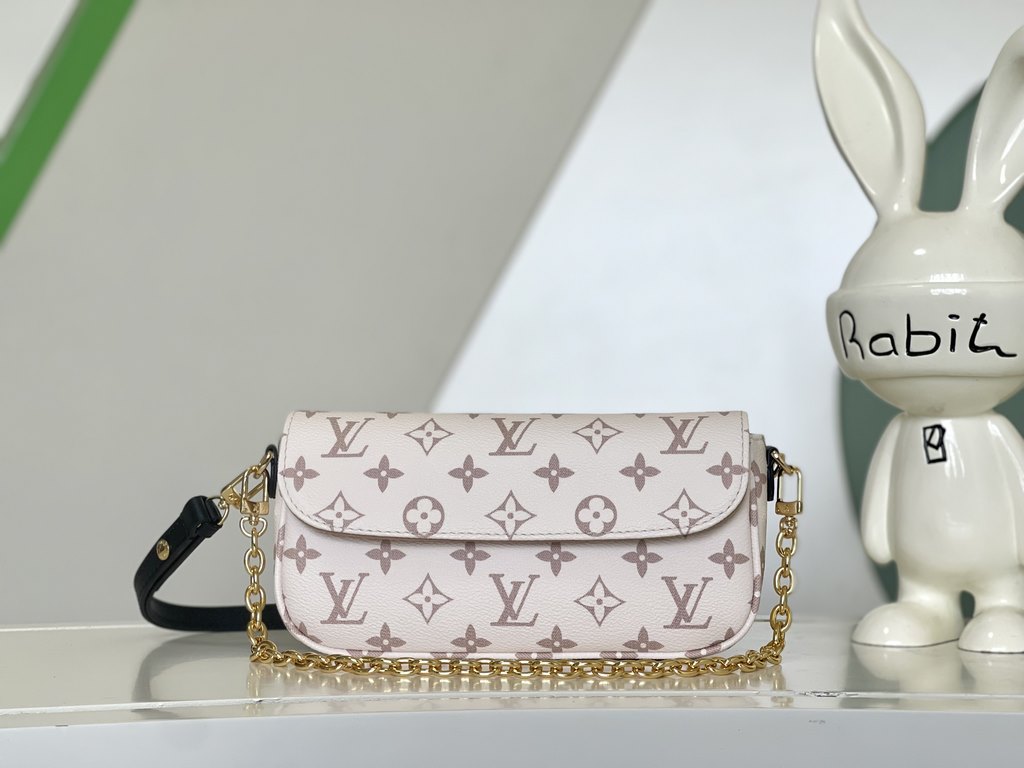 M83091 White FlowersCrafted from Monogram canvas, the Wallet On Chain handbag is inspired by the Sac Recoleta bags of the 2000s. The full leather embossed chain crossbody woc small satchel oo[handshake][handshake] has a 