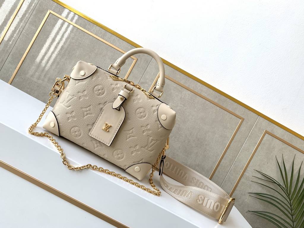 Top of the lineCrafted from embossed Monogram Empreinte leather, the Petite Malle Souple is a soft-sided version of the now iconic Petite Malle. Incorporating studded leather corners and a logoed leather luggage tag, it 