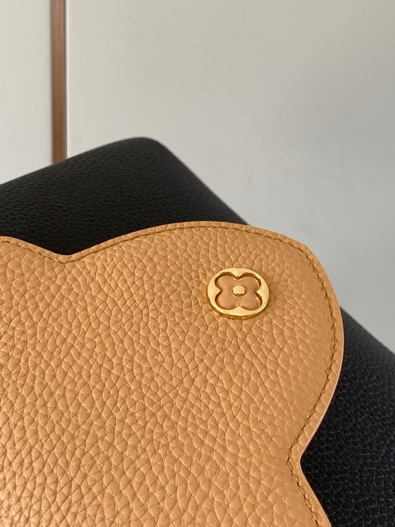 M59466 Black with Crimson Gold Buckle]A modern clash of shades in full-grain cowhide leather, this medium Capucines bag features the iconic LV alphabet and side loops, top handles and a detachable shoulder strap for vers