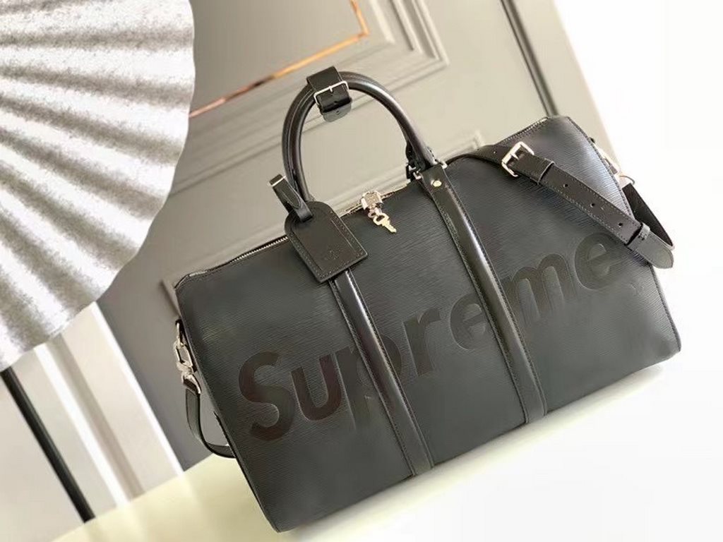 supreme keepall travel bag 45cm M53419 red Let you wait for a long time Louis Vuitton ~ supreme travel bag A line of international brands Louis Vuitton and the street a brand tide co-branded cooperation models by EPl wat