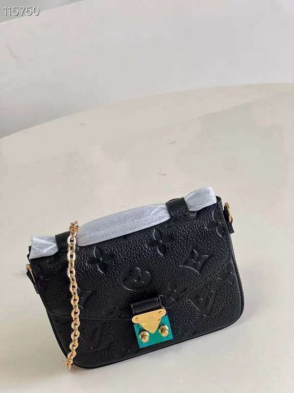 TopM81390 Black  This Micro Métis messenger chain bag is crafted from supple Monogram Empreinte leather and condenses the design of the classic Pochette Métis handbag into a pocket-sized version.The S-lock closure is der