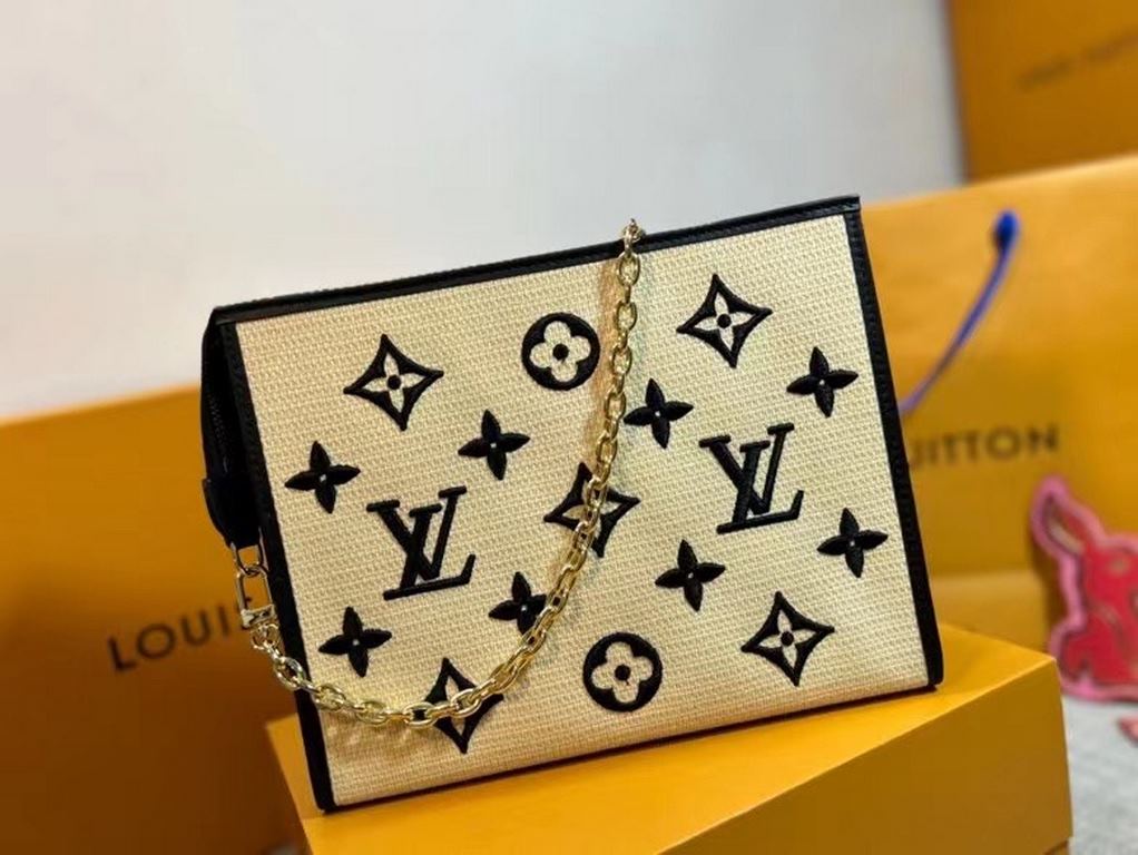 M82521, LV Wash Bag, Cosmetic Bag Chain is crafted from natural cotton with a black flower bet lettering pattern and coordinating leather trim. This model was inspired by the Poche Toilette cosmetic bag created in 1901, 