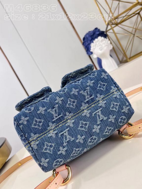 M46836 】The Venice shoulder bag is made of Monogram Denim denim canvas woven from certified cotton and sandwashed to accentuate the sharp lines. Size 21-12-23