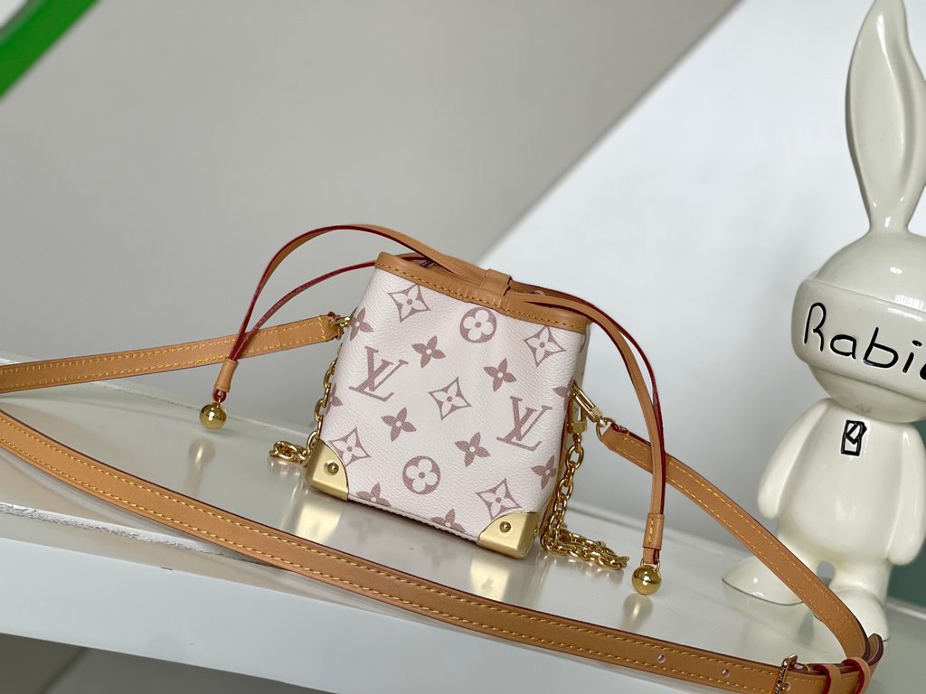 M83227 White Flower Mini Bucket Bag Roasted Wheat Bag Collection Zjs jh Online Only Handbag (Roasted Wheat Bag) A modern and sophisticated version of Noepers presented in Monogram Reverse canvas material. A special proje