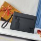 Top    Overseas Original M69837 Black Exclusive Actual! The new LV Aerogram clutch is a restrained design with an on-trend flair. The soft, supple cowhide leather resembles an old-fashioned airline letterhead, while the 