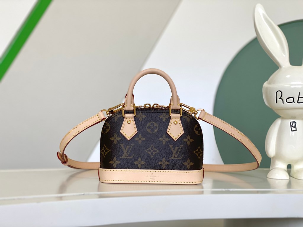 Alma Nano Shell Handbag] M82717 Old Flower (Color Change Leather)MINI SHELL BAG COLLECTION New launch Nano Alma handbag Reproducing the emblematic Alma bag in a miniature version of the Nano Alma. Louis Vuitton's signatu