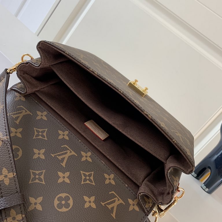 Top Premium Exclusive Actual M40780 M44875 The Métis clutch exudes elegance in its compact shape. Crafted in soft Monogram canvas, it is compact in size and features several practical pockets and compartments. Again the 