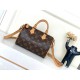 Top M81086 Old Flower The leather is genuine French A-grade quality, handmade, oiled edges with very fine details Size 20x13.5x12