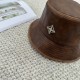 LV early fall new fisherman's hat, original open mold customization, perfect smooth stereotypes! High quality leather. Good to see blowing up the street single product!