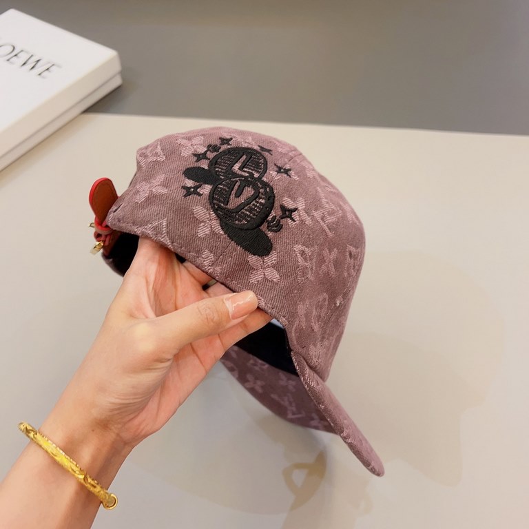 The Louis Vuitton LV  Bleached Cowboy Hat combines a sporty design with original cartoon pattern embroidery. The timeless style with a six-section crown is crafted from stonewashed cotton with aged detailing to emphasize