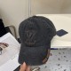 With dust bag LV (Louis Vuitton) original single baseball cap, washed denim, counter 11 open mold customized, original denim fabric   head layer cowhide, lightweight and breathable! Awesome quality, base head circumferen