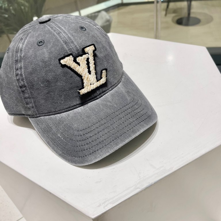 LV baseball cap   2023 new Louis Vuitton baseball cap   fire shipments, versatile single product   casually with a good look Quality is superb   fashionable versatile