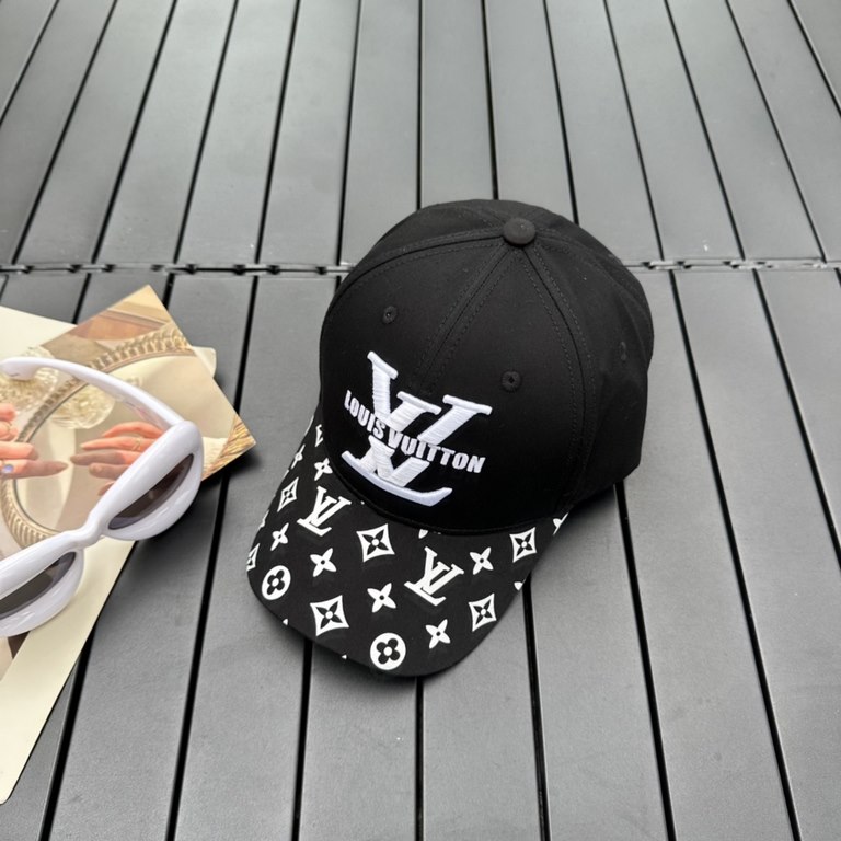 Classic Quotes LouiVuittonLV  Counter new Louis Vuitton Home Embroidered Baseball Caps, Simple and Generous Men and women universal sun hat.