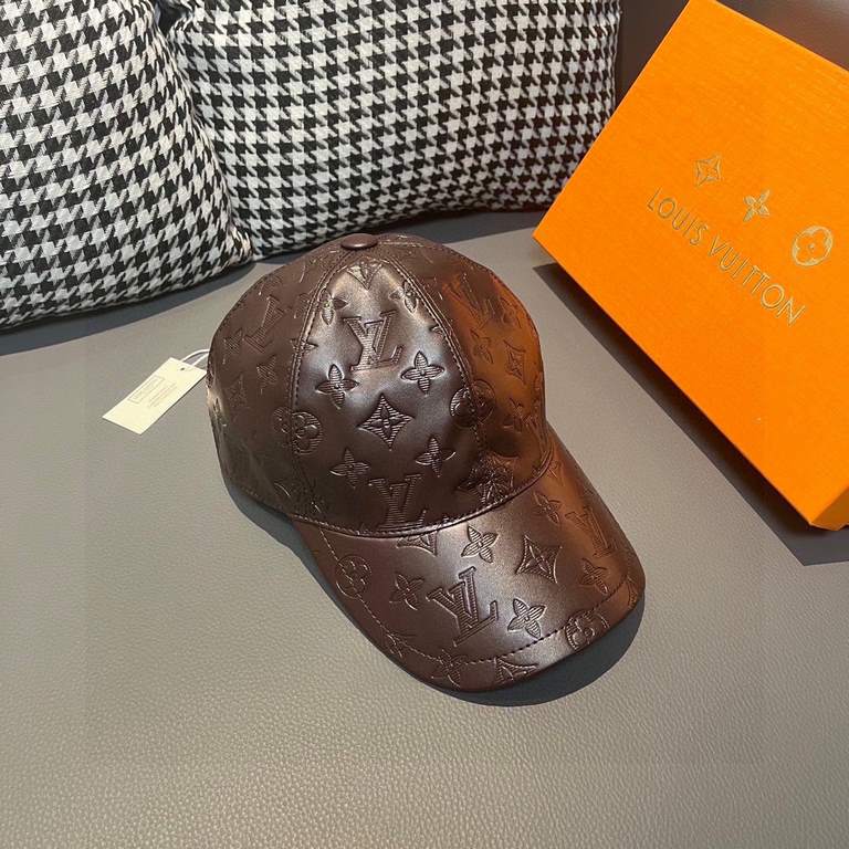 New model shipment!With box cloth bag, LV Louis Vuitton new original single baseball cap, leather printing, counter 11 open mold customized, accurate pair of flowers. Original head layer cowhide   cotton lining, lightwei