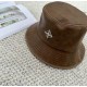 LV early fall new fisherman's hat, original open mold customization, perfect smooth stereotypes! High quality leather. Good to see blowing up the street single product!