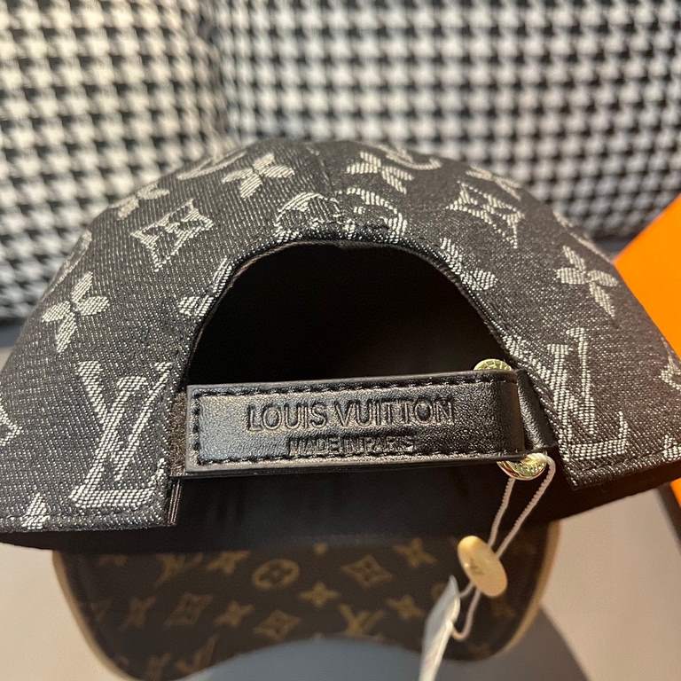 LV (Louis Vuitton).With box cloth bag, LV (Louis Vuitton) new original single baseball cap, old flower splicing, 11 open mold customized, original denim fabric   counter old flower leather, workmanship is meticulous and 