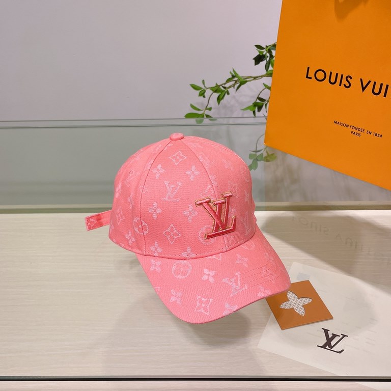 LV Louis Vuitton   official website high version of the shipment, the classic baseball cap, a very classic classic, popular retro beauty, available in all seasons, out of the must-have, very show a small face!