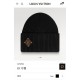 Special  LV Louis VuittonAutumn and winter knitted wool cap   open hung LV shine!Frequent co-branding under the birth of this fall and winter essential fisherman's hatWant to match the classic wear this hat must be a plu